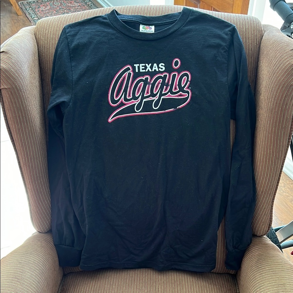 Texas Aggies long sleeved t-shirt - Size Small